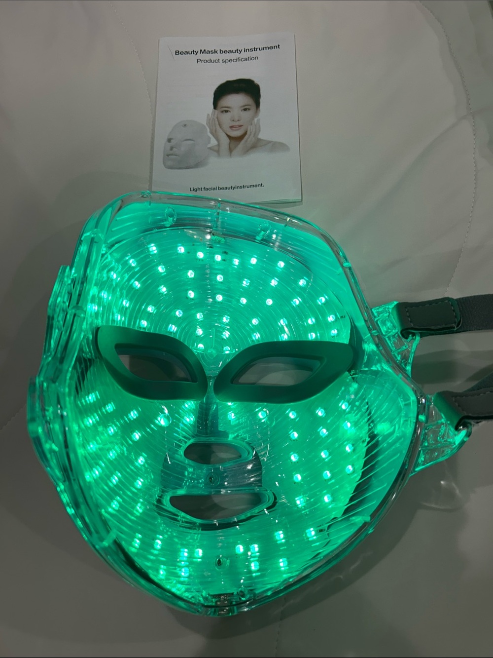 LED Facial Mask with Red Light Therapy - Picture 3 of 5